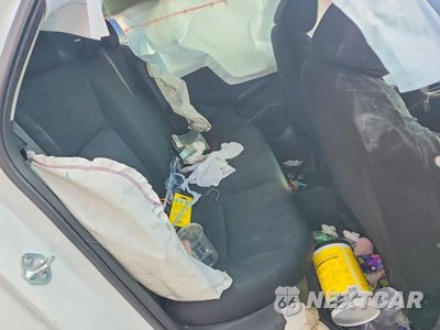 Zdjęcie 10 z 12 samochodu: 2022 HONDA CIVIC LX VIN:2HGFE2F26NH510020 - miniatura