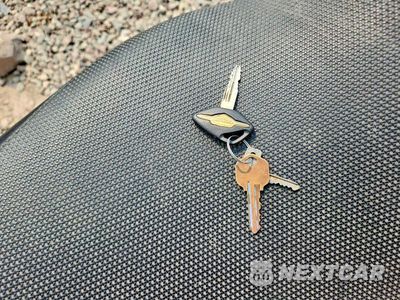 Zdjęcie 8 z 9 samochodu: 2006 SUZUKI LS650 P VIN:JS1NP41A862101584 - miniatura