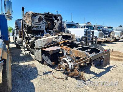 Drugie zdjęcie samochodu z przodu: 2019 PETERBILT 389 SEMI TRUCK VIN:1XPXD49X2KD626587 - miniatura
