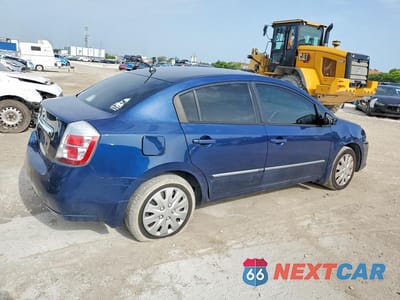 Trzecie zdjęcie samochodu z tyłu: 2010 NISSAN SENTRA 2.0/2.0S/SR/2.0SL VIN:3N1AB6AP1AL656826 - miniatura
