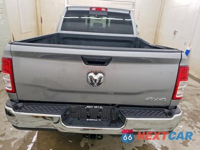 Zdjęcie 6 z 13 samochodu: 2024 RAM 2500 TRADESMAN VIN:3C6UR5CJ7RG115834 - miniatura