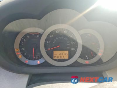 Zdjęcie 9 z 12 samochodu: 2011 TOYOTA RAV4 BASE VIN:2T3BF4DV4BW143567 - miniatura