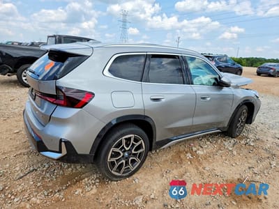 Trzecie zdjęcie samochodu z tyłu: 2025 BMW X1 XDRIVE28I VIN:WBX73EF01S5034287 - miniatura