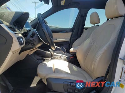 Zdjęcie 7 z 13 samochodu: 2021 BMW X1 SDRIVE28I VIN:WBXJG7C0XM5T01360 - miniatura