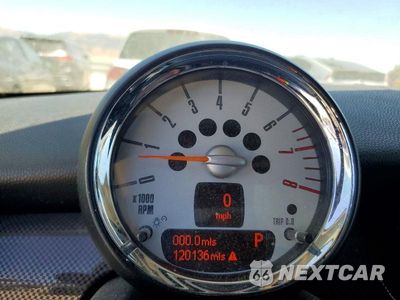 Zdjęcie 9 z 12 samochodu: 2012 MINI COOPER S VIN:WMWSV3C54CT386540 - miniatura