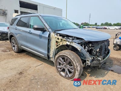 Czwarte zdjęcie samochodu z boku: 2025 FORD EXPLORER ACTIVE VIN:1FMUK8DH9SGA97103 - miniatura