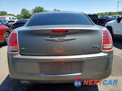 Zdjęcie 6 z 12 samochodu: 2012 CHRYSLER 300 S VIN:2C3CCAJT9CH183471 - miniatura