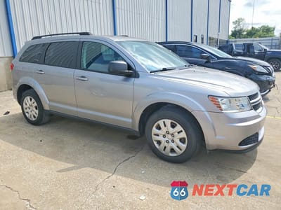 Czwarte zdjęcie samochodu z boku: 2018 DODGE JOURNEY SE VIN:3C4PDCAB8JT228174 - miniatura