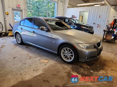 Czwarte zdjęcie samochodu z boku: 2010 BMW 328 I SULEV VIN:WBAPH5G52ANM36047 - miniatura