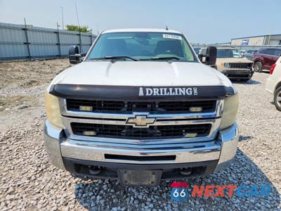 Piąte zdjęcie samochodu w środku: 2007 CHEVROLET SILVERADO K2500 HEAVY DUTY VIN:1GCHK29K67E505745 - miniatura