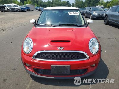 Piąte zdjęcie samochodu w środku: 2013 MINI COOPER S VIN:WMWSV3C52DT394332 - miniatura