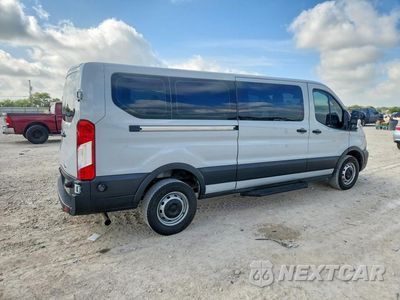 Trzecie zdjęcie samochodu z tyłu: 2023 FORD TRANSIT 250 DELIVERY VAN VIN:1FTBR1Y88PKA21644 - miniatura