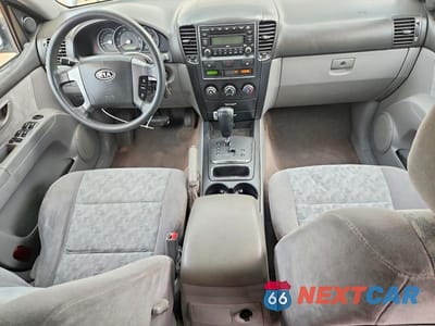 Zdjęcie 8 z 14 samochodu: 2008 KIA SORENTO LX VIN:KNDJC735685810307 - miniatura