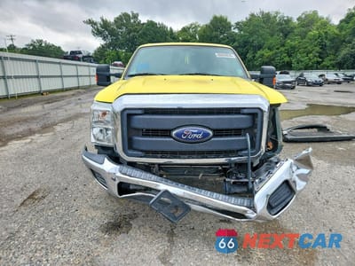 Piąte zdjęcie samochodu w środku: 2016 FORD F350 SUPER DUTY VIN:1FTBF3A64GEB91415 - miniatura