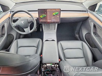 Zdjęcie 8 z 13 samochodu: 2023 TESLA MODEL Y VIN:7SAYGDEE2PA163786 - miniatura