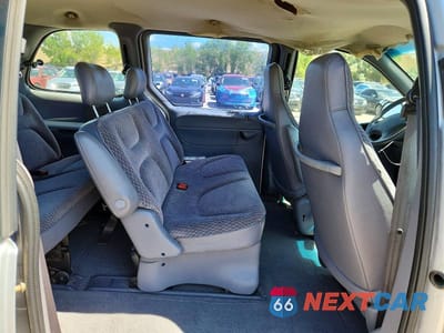 Zdjęcie 11 z 13 samochodu: 2000 CHRYSLER VOYAGER VIN:2C4GJ2534YR647657 - miniatura