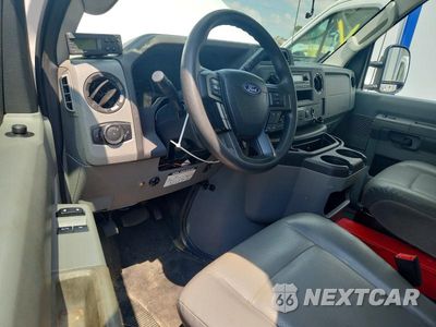 Zdjęcie 8 z 13 samochodu: 2023 FORD E350 REFRIGERATED TRUCK REFRIGERATED BOX TRUCK VIN:1FDWE3FK7PDD08447 - miniatura