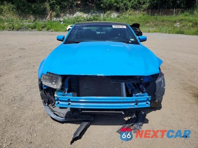 Piąte zdjęcie samochodu w środku: 2025 FORD MUSTANG V6 VIN:1ZVBP8AM4C5215485 - miniatura