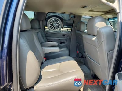 Zdjęcie 11 z 13 samochodu: 2004 CHEVROLET SUBURBAN C1500 VIN:1GNEC16Z84J199122 - miniatura