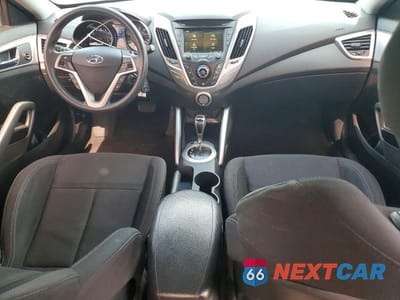 Zdjęcie 8 z 12 samochodu: 2015 HYUNDAI VELOSTER BASE VIN:KMHTC6AD1FU228546 - miniatura