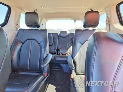 Zdjęcie 10 z 14 samochodu: 2023 CHRYSLER PACIFICA HYBRID TOURING L VIN:2C4RC1L75PR584070 - miniatura