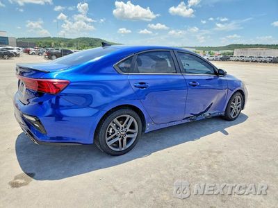 Trzecie zdjęcie samochodu z tyłu: 2021 KIA FORTE GT LINE VIN:3KPF34AD8ME339368 - miniatura