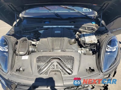 Zdjęcie 11 z 12 samochodu: 2019 PORSCHE MACAN S VIN:WP1AB2A54KLB31727 - miniatura