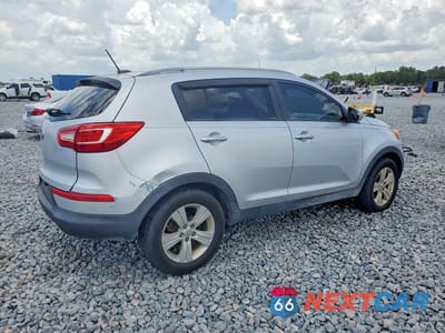 Trzecie zdjęcie samochodu z tyłu: 2011 KIA SPORTAGE LX VIN:KNDPB3A21B7067212 - miniatura