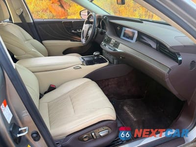 Piąte zdjęcie samochodu w środku: 2018 LEXUS LS 500 VIN:JTHB5LFF7J5003830 - miniatura