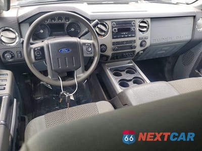 Zdjęcie 8 z 13 samochodu: 2016 FORD F350 SUPER DUTY VIN:1FT8W3BT2GEC78289 - miniatura
