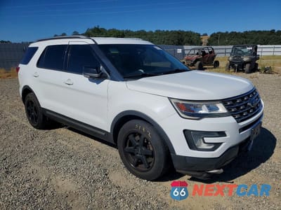 Czwarte zdjęcie samochodu z boku: 2017 FORD EXPLORER XLT VIN:1FM5K7D88HGD05916 - miniatura