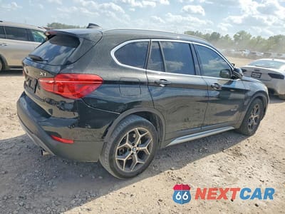 Trzecie zdjęcie samochodu z tyłu: 2017 BMW X1 SDRIVE28I VIN:WBXHU7C33H5H37560 - miniatura