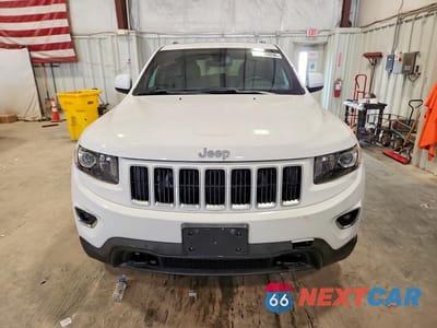 Piąte zdjęcie samochodu w środku: 2015 JEEP GRAND CHEROKEE LAREDO VIN:1C4RJFAG9FC858531 - miniatura