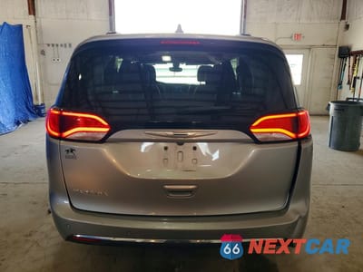Zdjęcie 6 z 13 samochodu: 2017 CHRYSLER PACIFICA TOURING L VIN:2C4RC1BG5HR795059 - miniatura