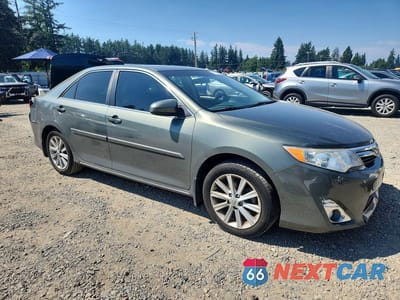 Czwarte zdjęcie samochodu z boku: 2012 TOYOTA CAMRY XLE VIN:4T4BF1FK0CR247376 - miniatura