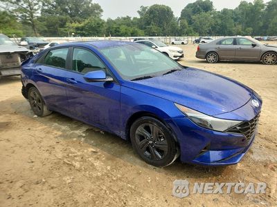 Czwarte zdjęcie samochodu z boku: 2021 HYUNDAI ELANTRA SEL VIN:KMHLS4AG4MU123191 - miniatura