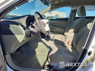 Zdjęcie 7 z 12 samochodu: 2010 TOYOTA COROLLA LE VIN:1NXBU4EE6AZ227188 - miniatura
