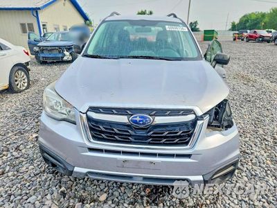 Piąte zdjęcie samochodu w środku: 2017 SUBARU FORESTER 2.5I VIN:JF2SJABC2HH531315 - miniatura