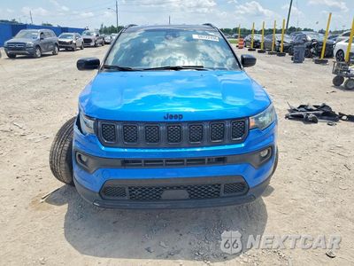 Piąte zdjęcie samochodu w środku: 2023 JEEP COMPASS LATITUDE VIN:3C4NJDBN5PT521022 - miniatura