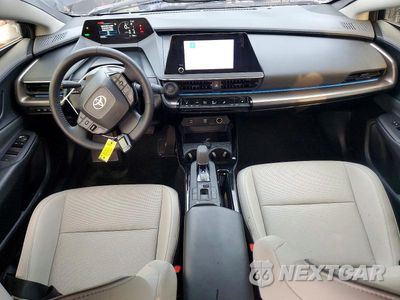 Zdjęcie 8 z 12 samochodu: 2024 TOYOTA PRIUS XLE VIN:JTDADABUXR3022436 - miniatura