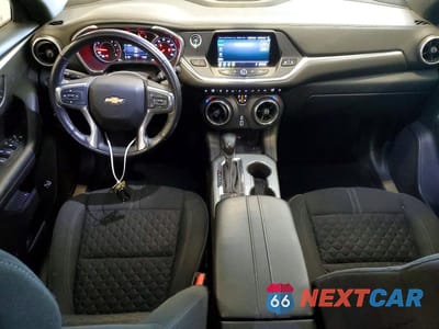 Zdjęcie 8 z 13 samochodu: 2020 CHEVROLET BLAZER 2LT VIN:3GNKBHRS7LS700477 - miniatura