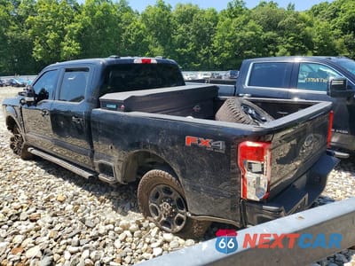 Drugie zdjęcie samochodu z przodu: 2023 FORD F350 SUPER DUTY VIN:1FT8W3BM0PED05868 - miniatura