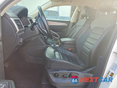 Zdjęcie 7 z 13 samochodu: 2018 VOLKSWAGEN ATLAS SEL PREMIUM VIN:1V2NR2CA7JC546904 - miniatura