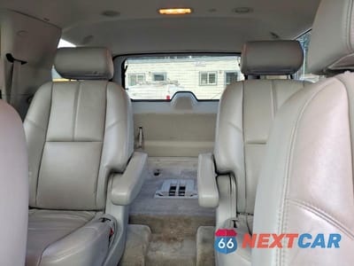 Zdjęcie 10 z 13 samochodu: 2008 GMC YUKON VIN:1GKFC13098R220445 - miniatura