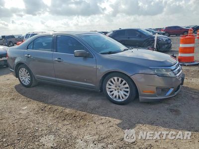 Czwarte zdjęcie samochodu z boku: 2010 FORD FUSION HYBRID VIN:3FADP0L37AR412538 - miniatura