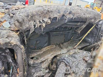 Zdjęcie 9 z 11 samochodu: 2020 GMC SIERRA K1500 SLT VIN:1GTU9DET1LZ231135 - miniatura