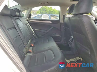 Zdjęcie 10 z 12 samochodu: 2020 VOLKSWAGEN PASSAT SE VIN:1VWWA7A3XLC011628 - miniatura