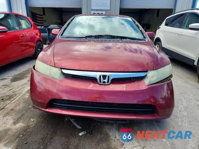 Piąte zdjęcie samochodu w środku: 2008 HONDA CIVIC LX VIN:1HGFA16558L055670 - miniatura