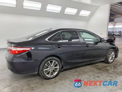 Trzecie zdjęcie samochodu z tyłu: 2016 TOYOTA CAMRY SE VIN:4T1BF1FK4GU258901 - miniatura