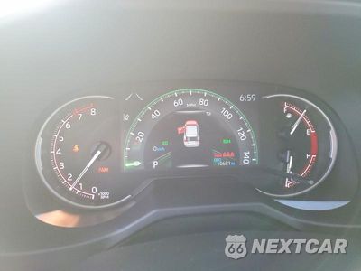 Zdjęcie 9 z 13 samochodu: 2025 TOYOTA RAV4 XLE PREMIUM VIN:2T3C1RFV7SW442287 - miniatura